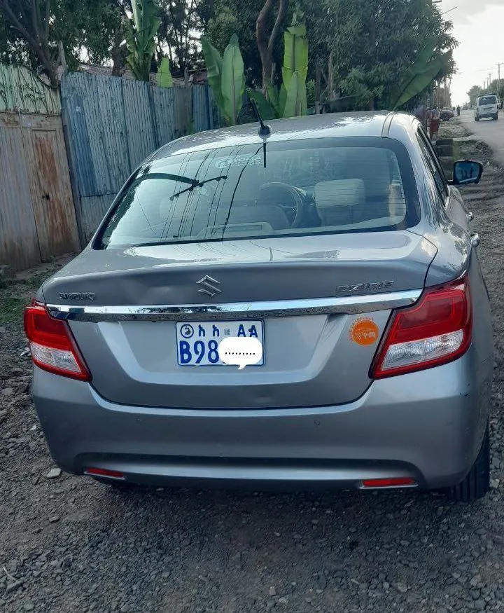 Suzuki Dzire 2021 Automatic – photo 5