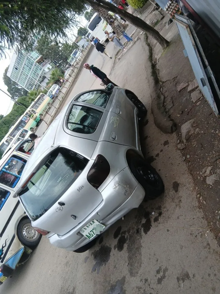 Toyota Vitz 2001 Automatic – photo 3