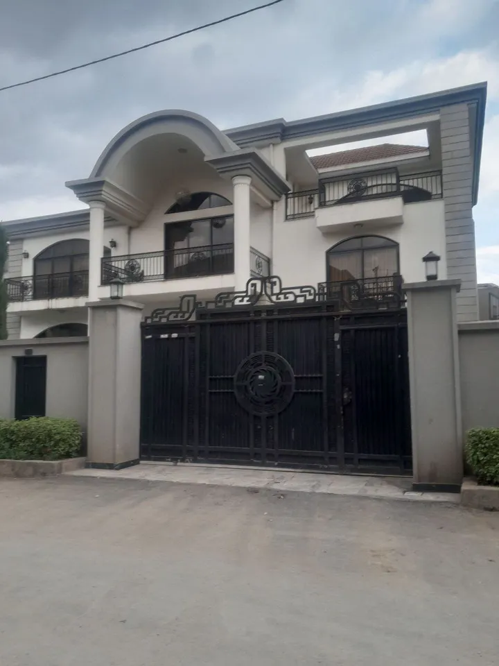 500 Sqm Compound House Urgent Sale – photo 3