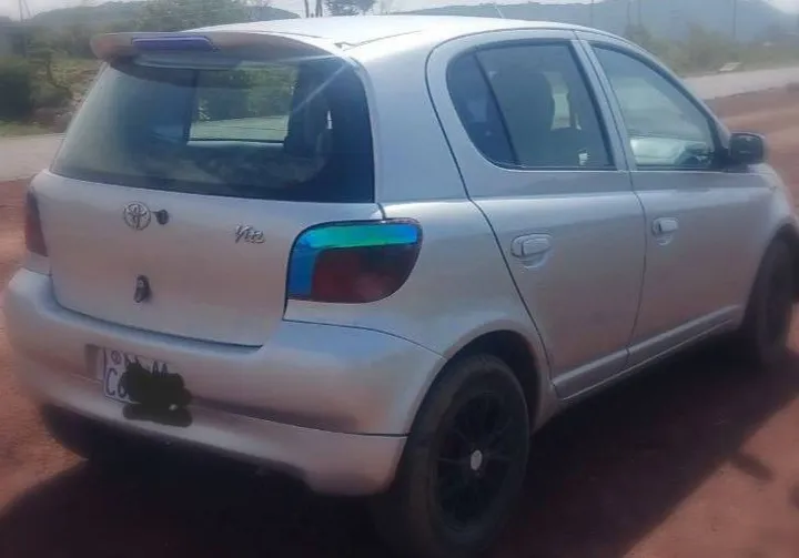 Toyota Vitz 2001 Automatic Hatchback – photo 6