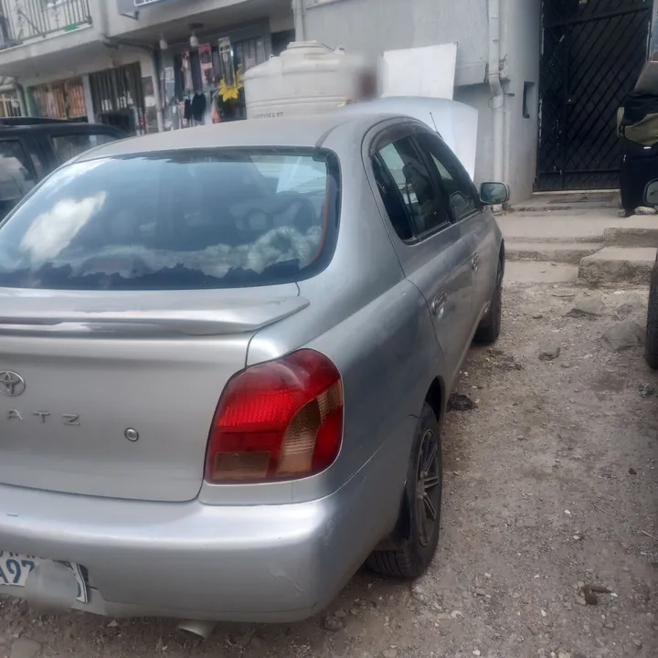 Toyota Platz 2001 Automatic – photo 3