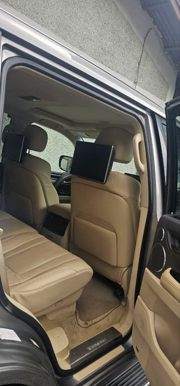 Lexus LX 570 Limited 2016 – photo 3