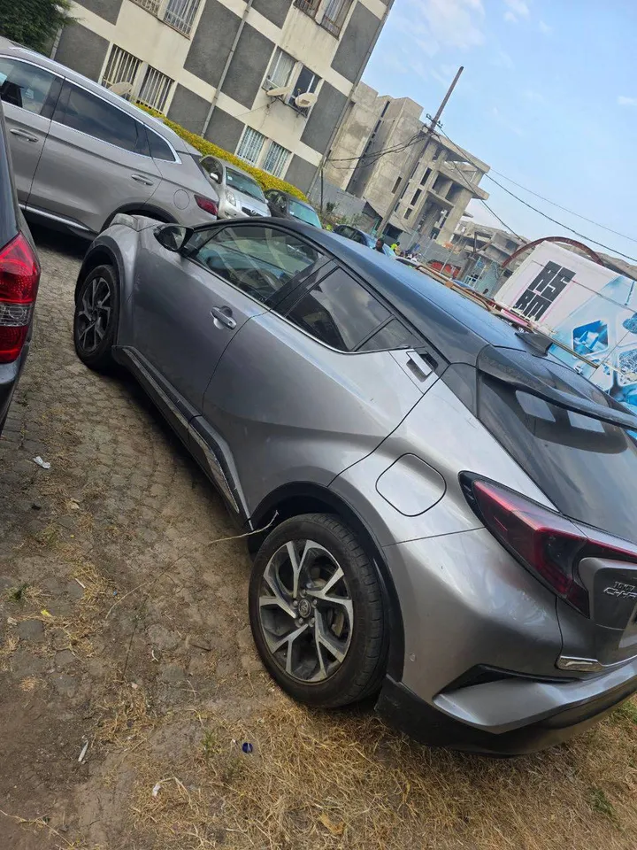 Toyota C-HR 2017 1.2T AWD – photo 3