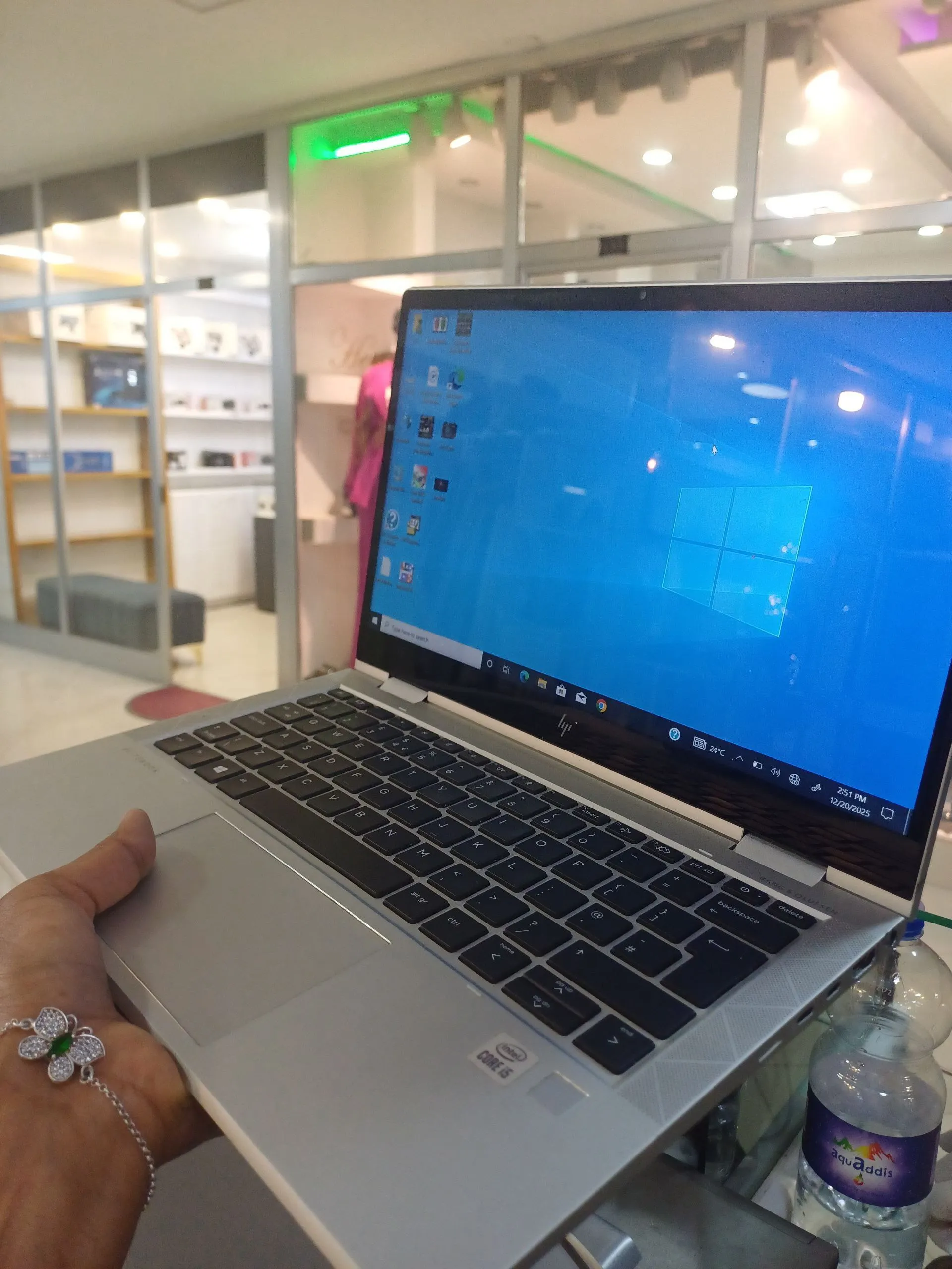 HP EliteBook 830 G7 x360 Laptop – photo 3