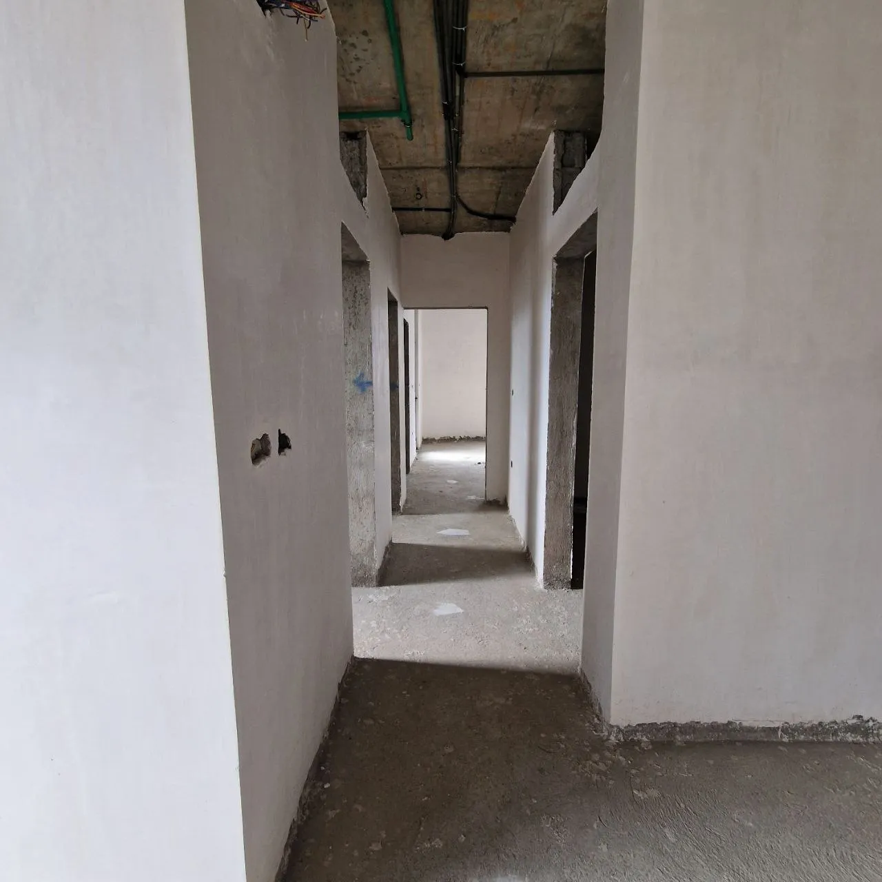 Luxury 2 Bedroom Apartment for Sale – photo 3