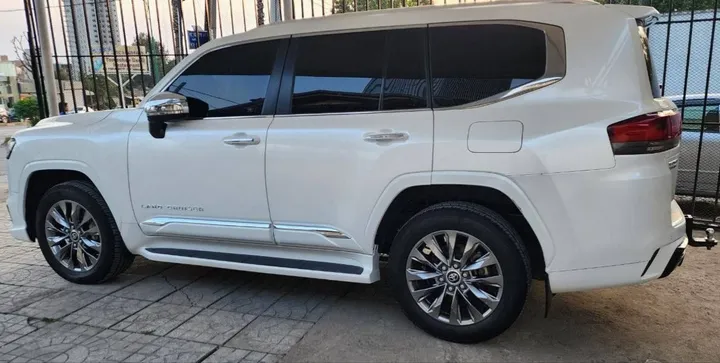Toyota Land Cruiser VXR 2023 – photo 5