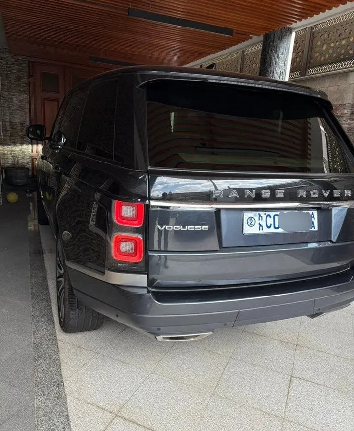 Range Rover Autobiography Vogue 2021 – photo 4