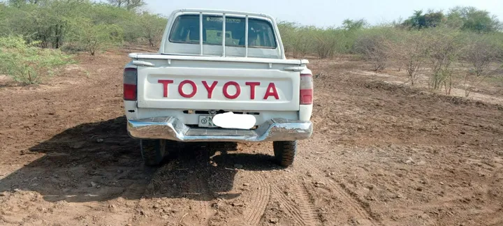 Toyota 3L Double Cab Pickup 2001 – photo 4