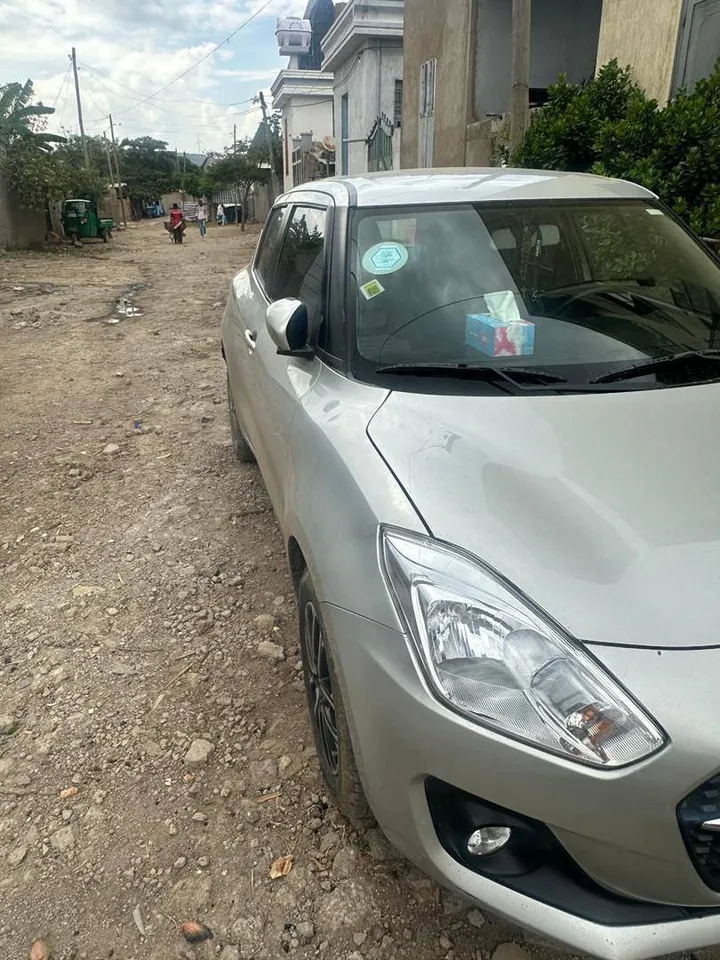 Suzuki Swift 2022 Full Option – photo 3