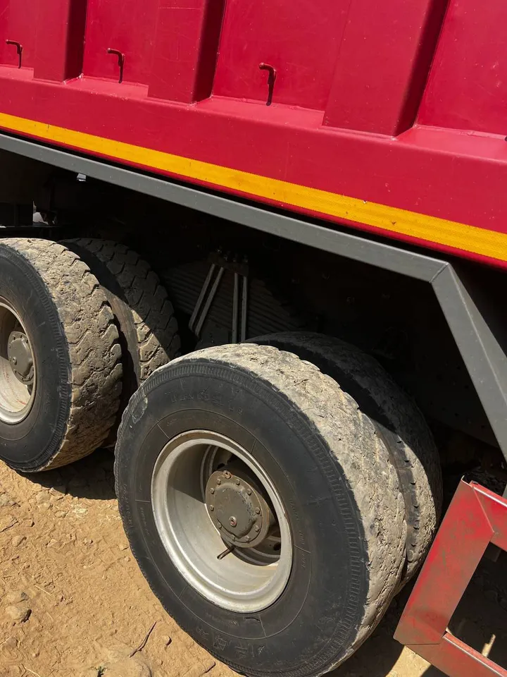 Sinotruk Dump Truck 340Hp 2025 – photo 4
