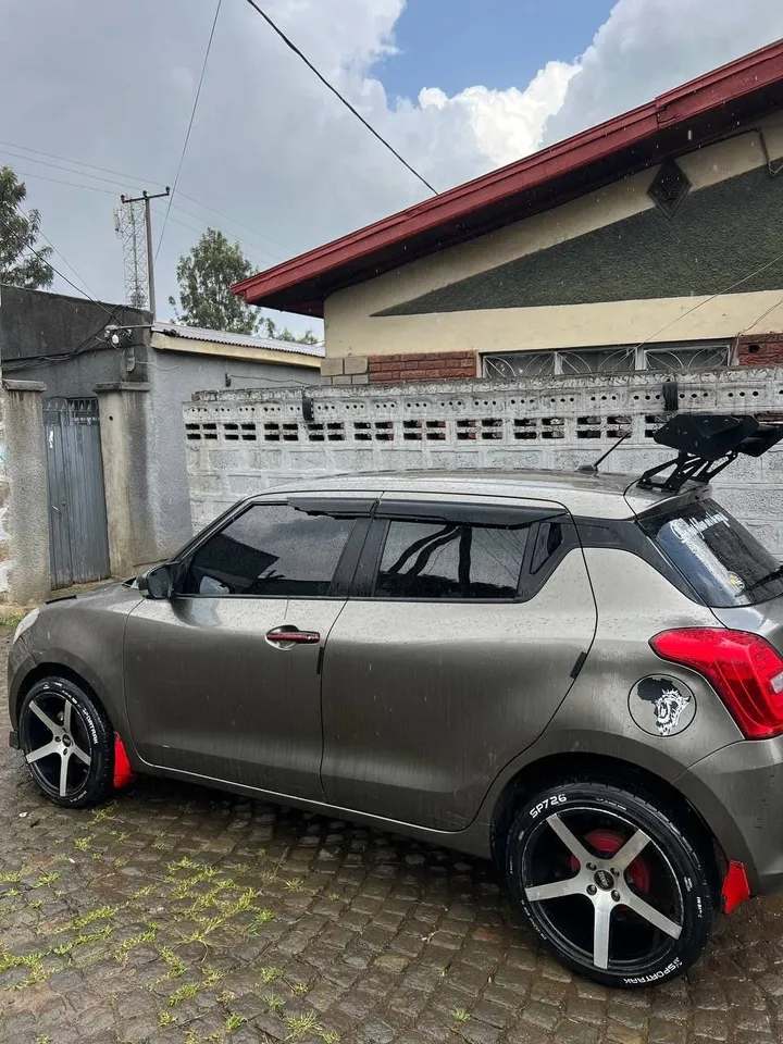 Suzuki Swift 2022 Automatic 1.2L – photo 4