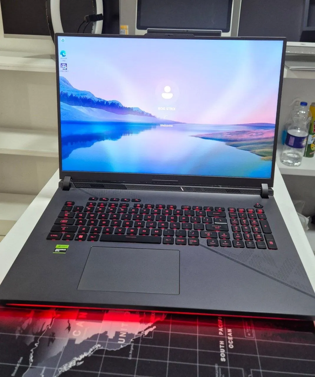 Asus ROG Strix 18 Gaming Laptop – photo 3