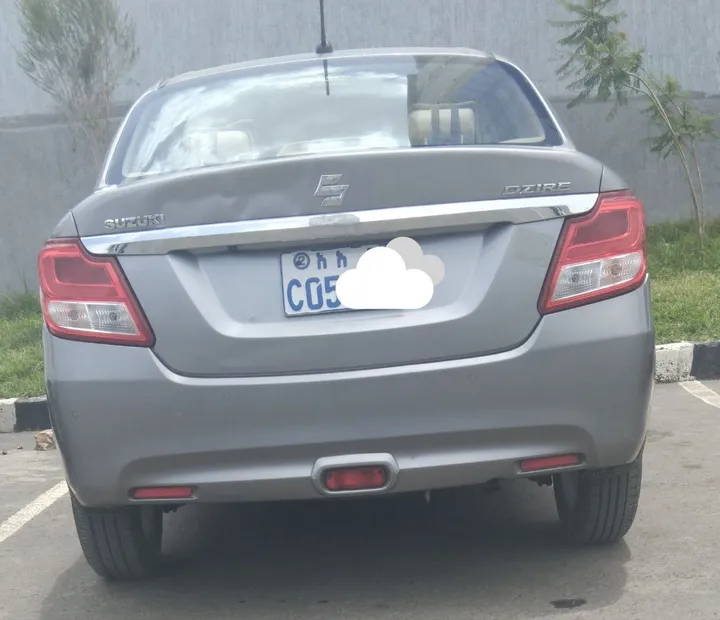 Suzuki Dzire 2022 Automatic Sedan – photo 3