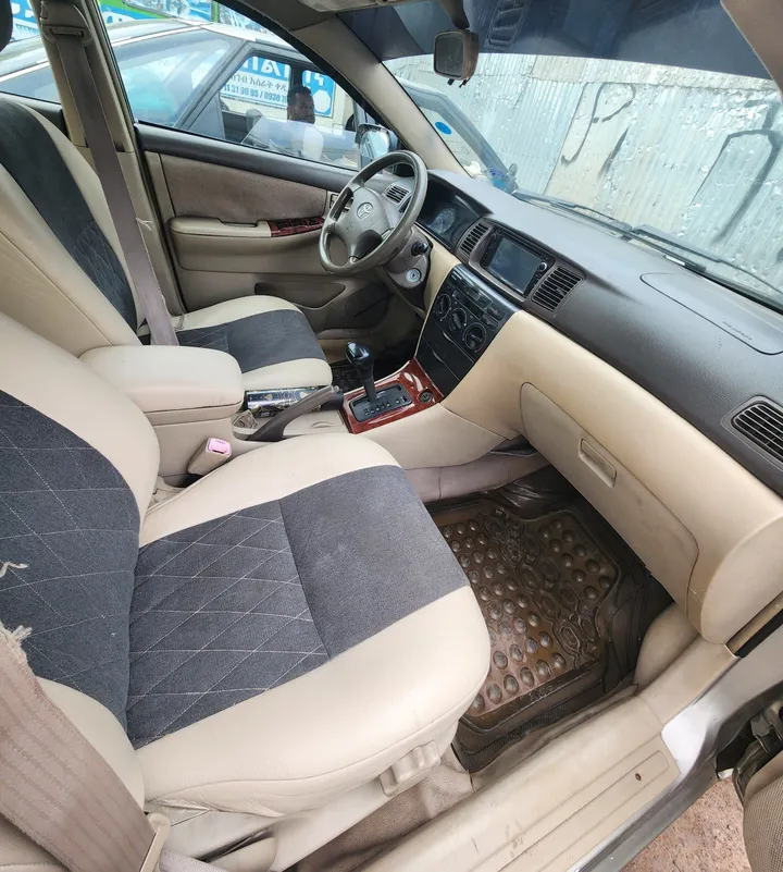 Toyota Corolla 2005 Automatic – photo 4