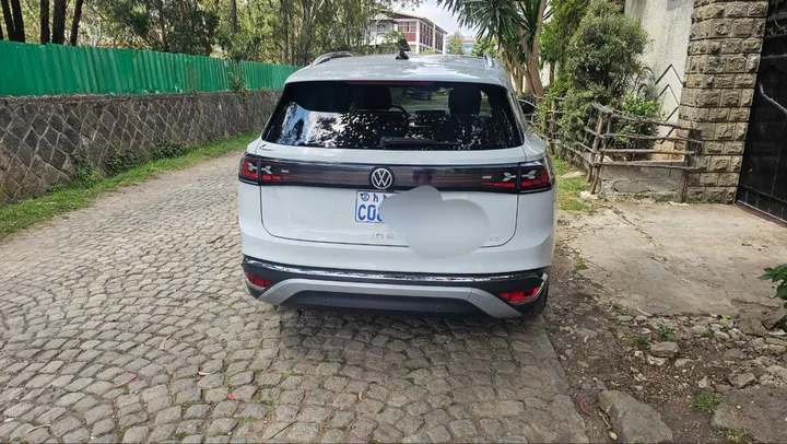 Volkswagen ID.6 Pure Plus 2022 – photo 6