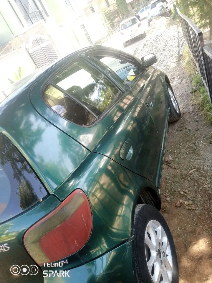 Toyota Vitz Yaris 2001 Manual – photo 3