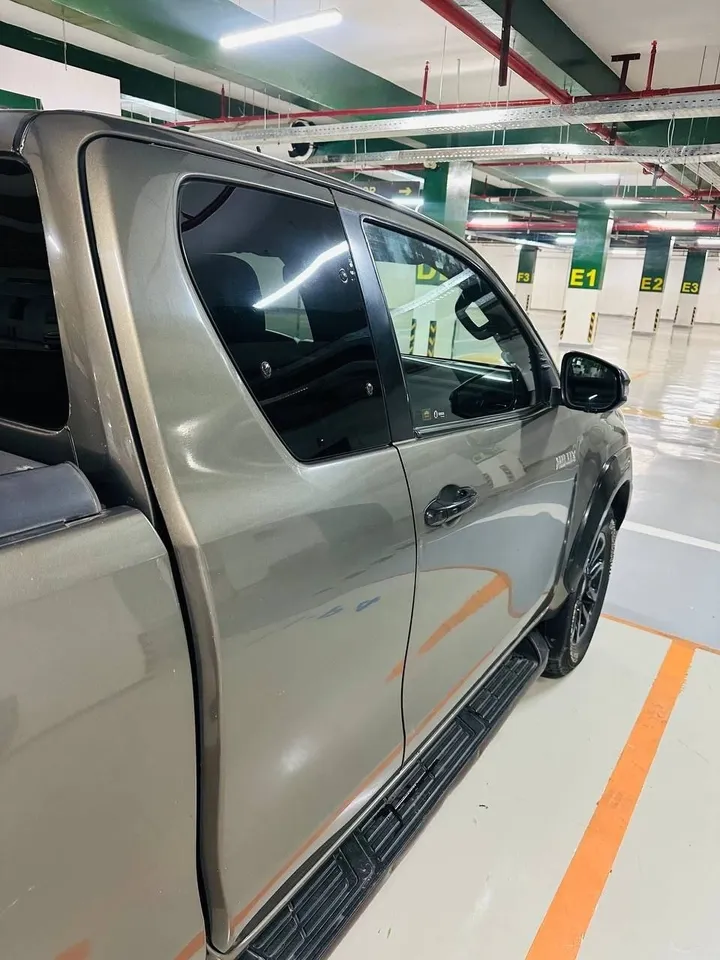 Toyota Hilux Invincible 2021 – photo 4