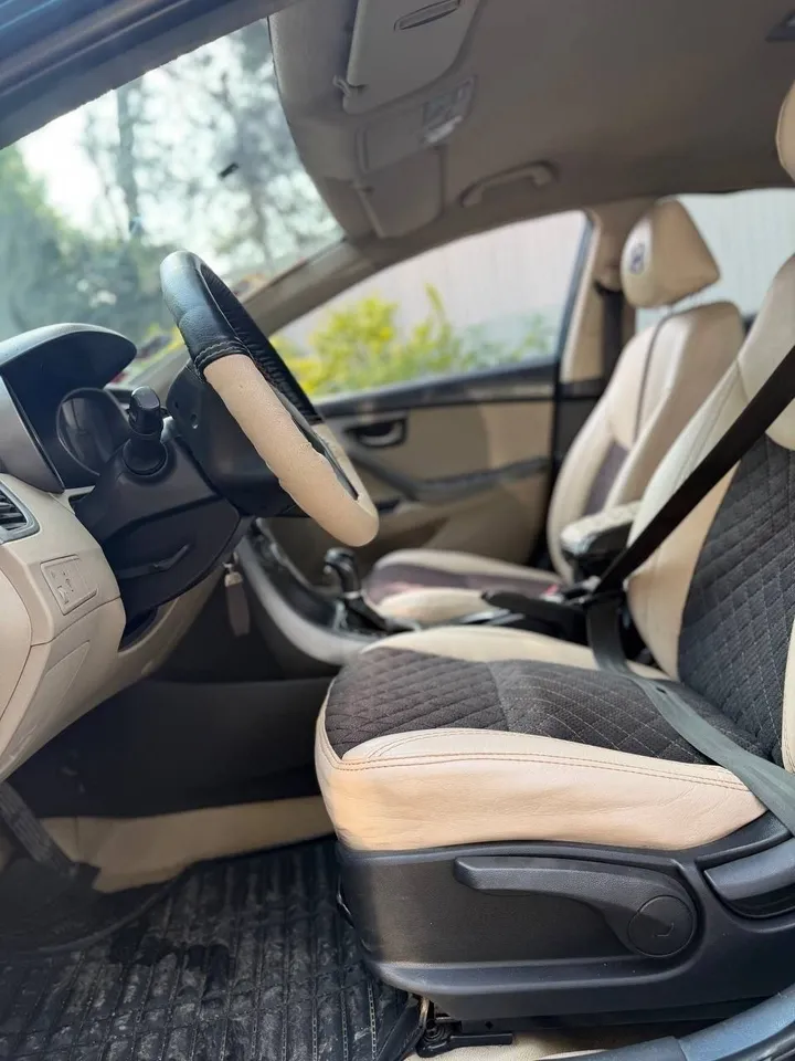 Hyundai Avante 2016 Automatic – photo 3