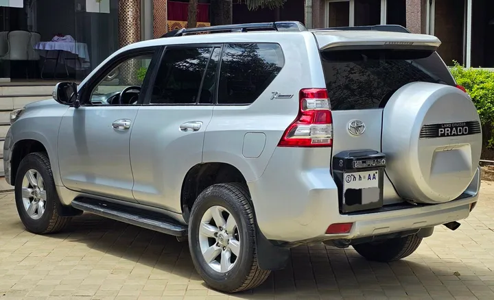 Toyota Land Cruiser Prado 2015 – photo 10