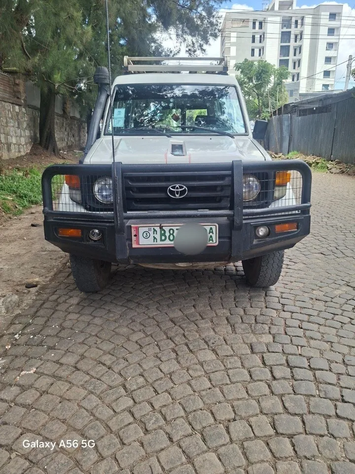 Toyota Landcruiser Long Base Diesel 2006 – photo 4