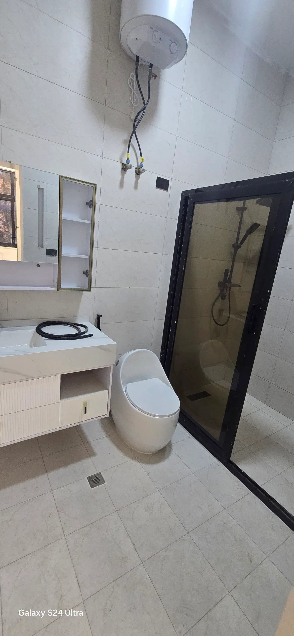 Modern 3-Bedroom Villa in Summit – photo 6