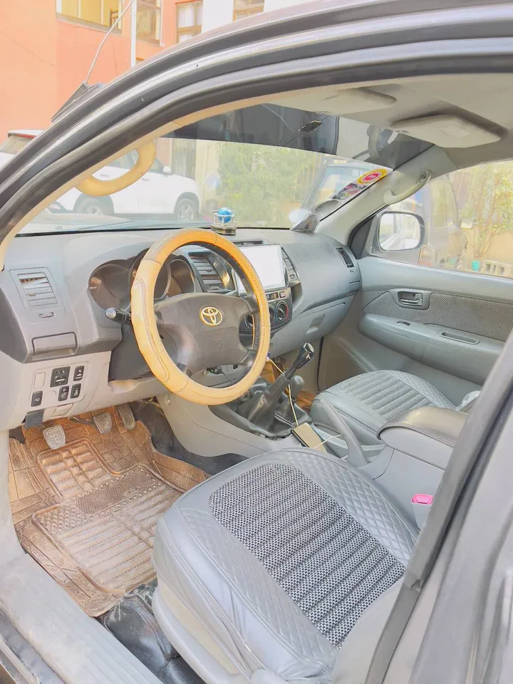 Toyota Hilux D4D 2010 Manual – photo 8