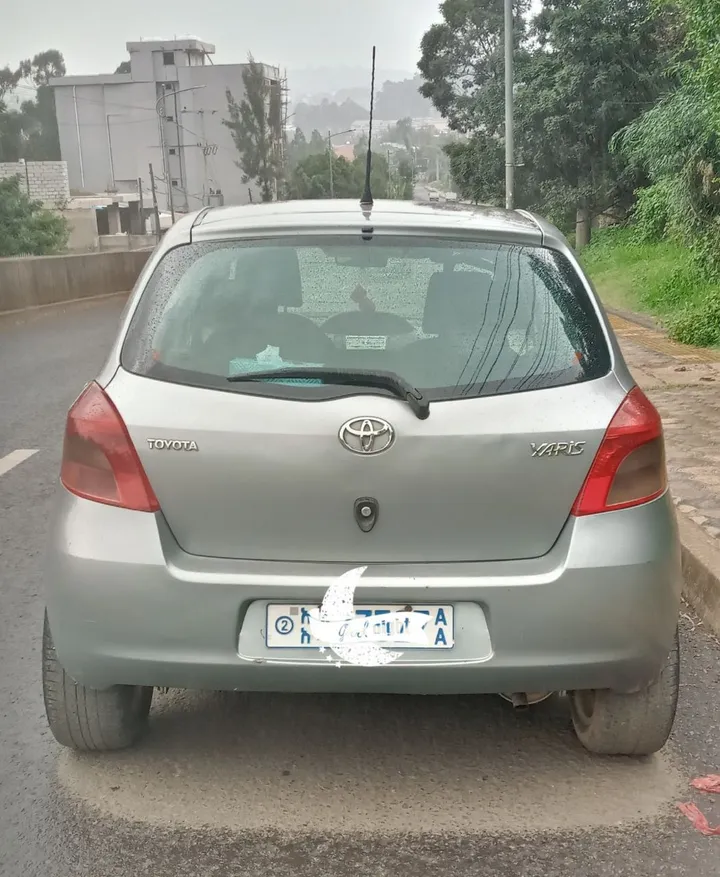 Toyota Yaris Compact 2007 Manual – photo 6