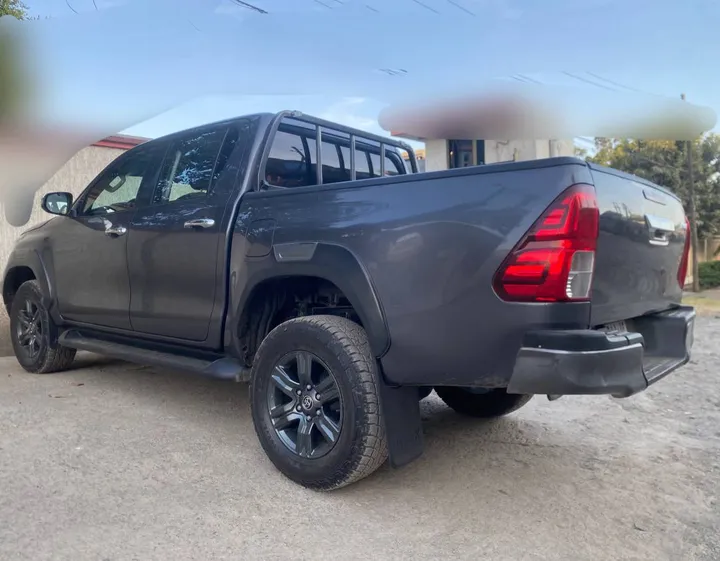 Toyota Hilux Adventure Double-Cab 2021 – photo 3