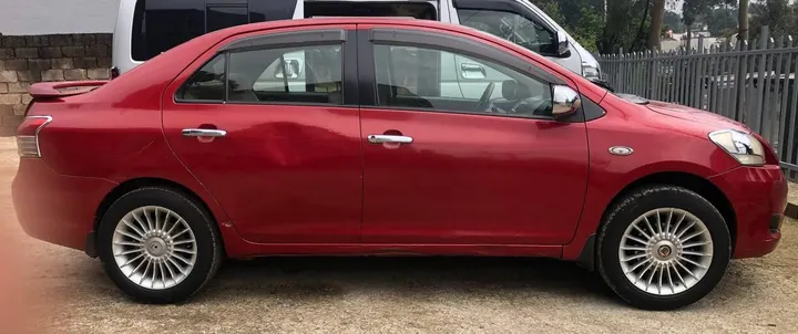 Toyota Yaris Belta 2006 – photo 5