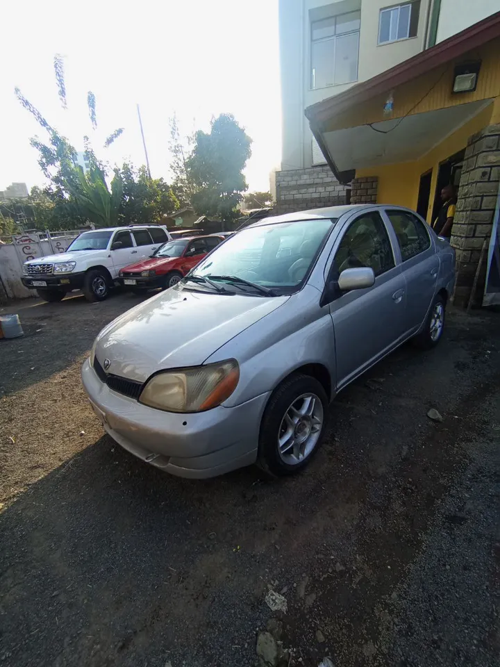 Toyota Platze 2001 Automatic – photo 8