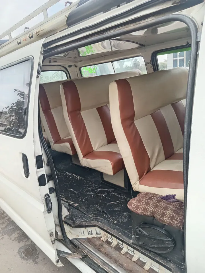 Toyota Dolphin Shark Van 2008 – photo 6