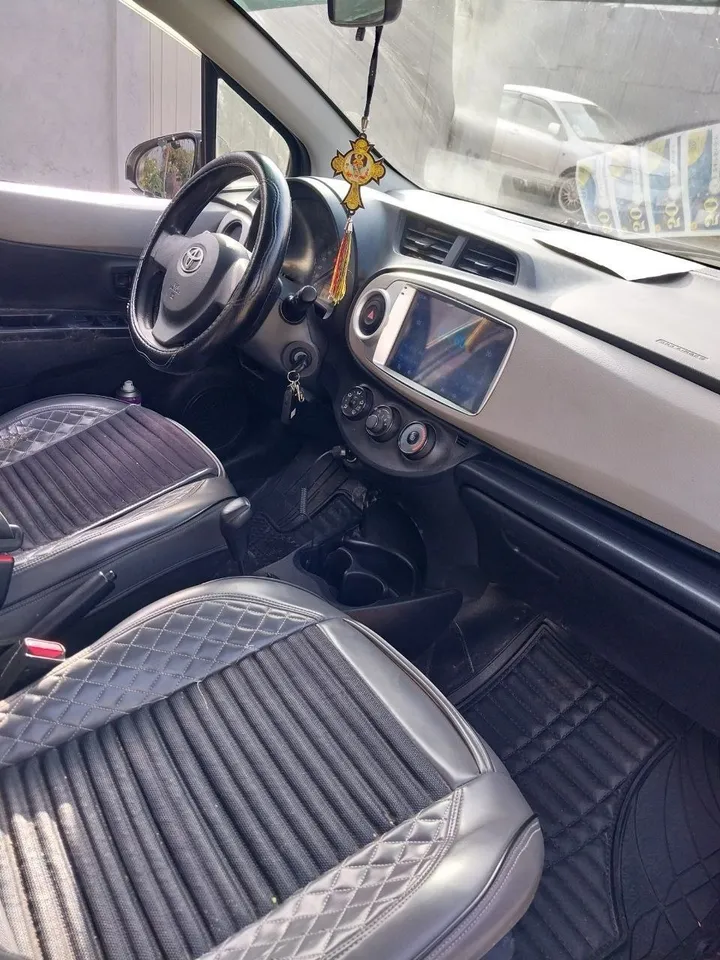 Toyota Yaris 2014 Automatic – photo 3