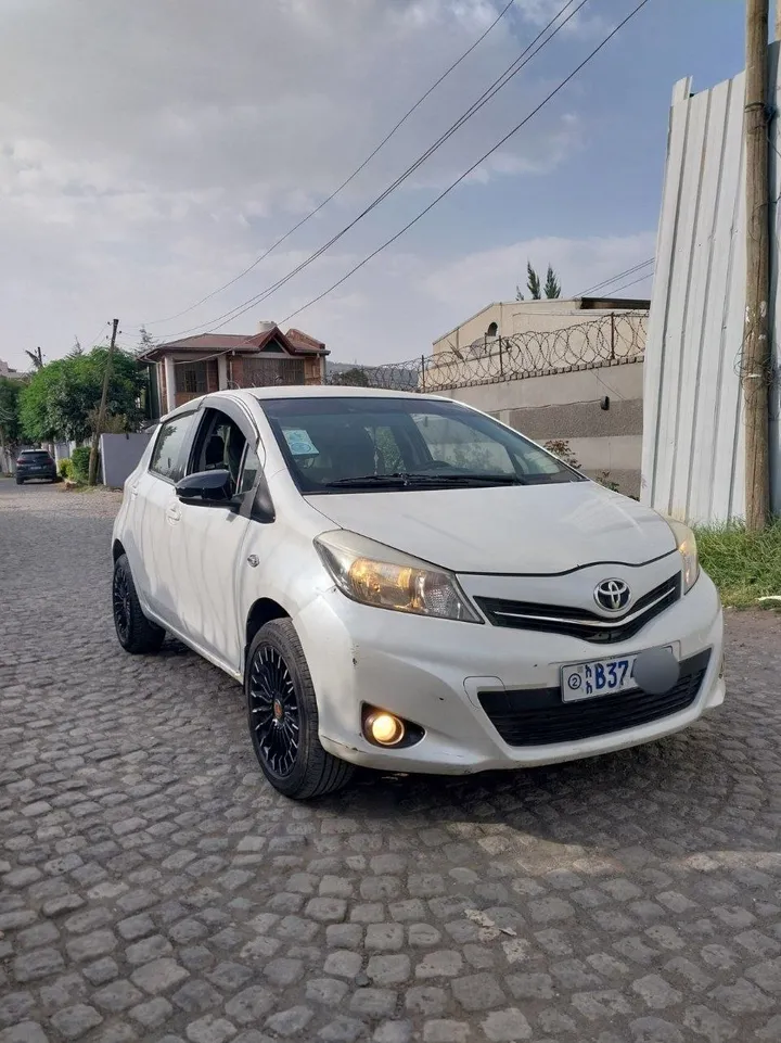 Toyota Yaris 2014 Automatic – photo 6