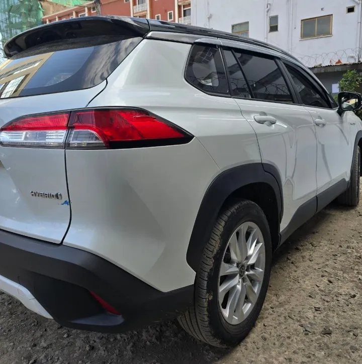 2023 Toyota Corolla Cross Hybrid – photo 5