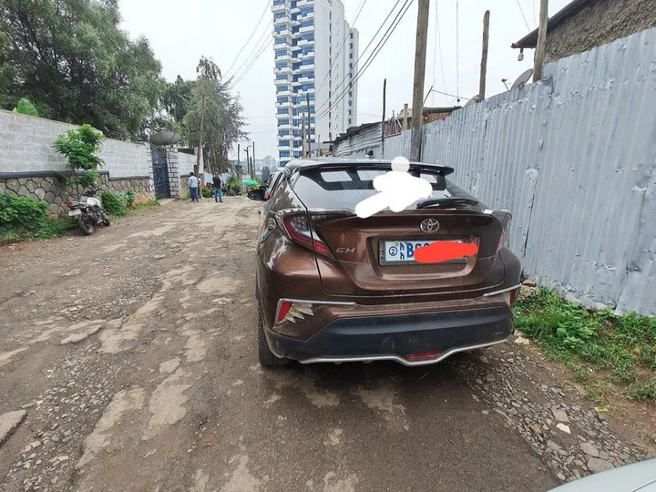 Toyota CHR 2017 Automatic – photo 7