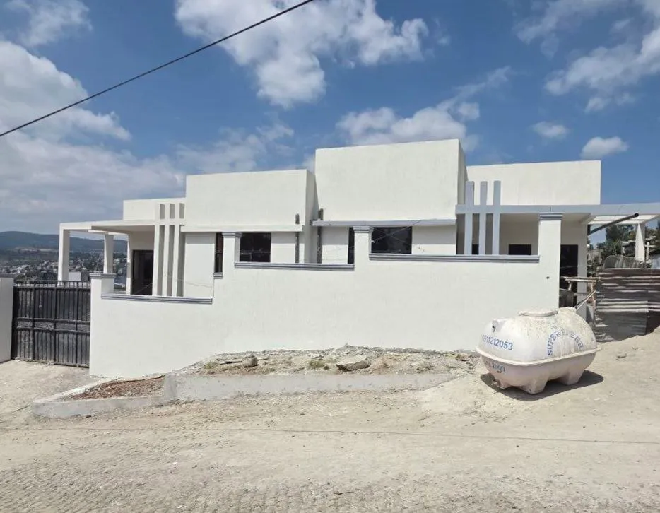 Modern Villa House 250 sqm – photo 3