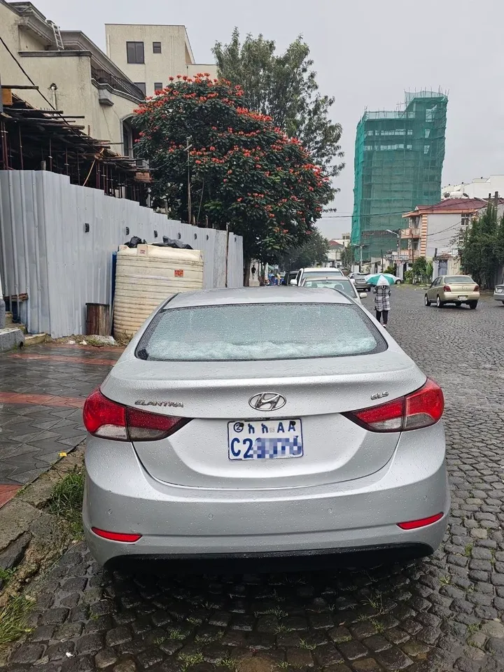 Hyundai Elantra 2015 Automatic – photo 8