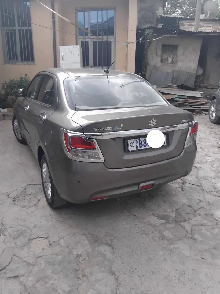 Suzuki Dzire 2021 Automatic – photo 10