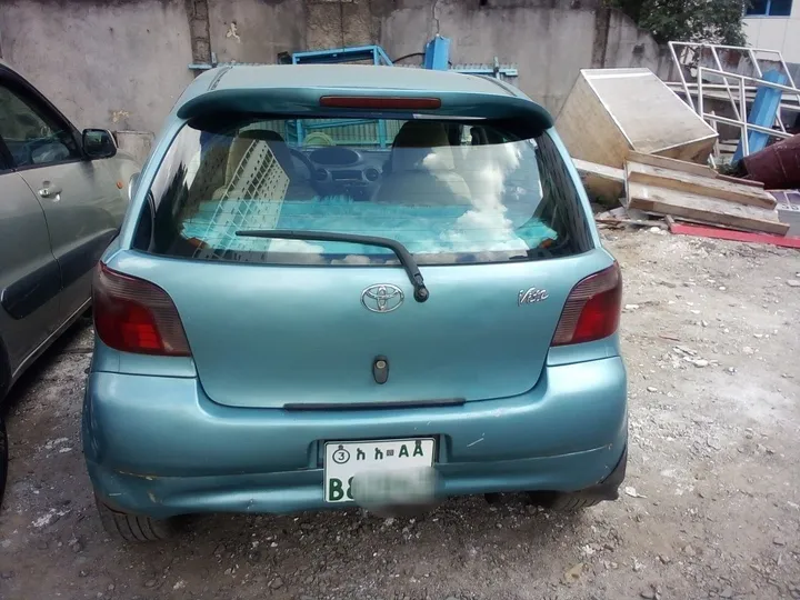 Toyota Vitz 2001 – photo 4