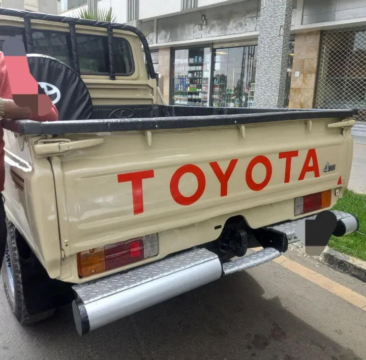 Toyota Land Cruiser Long Base 2009 – photo 5