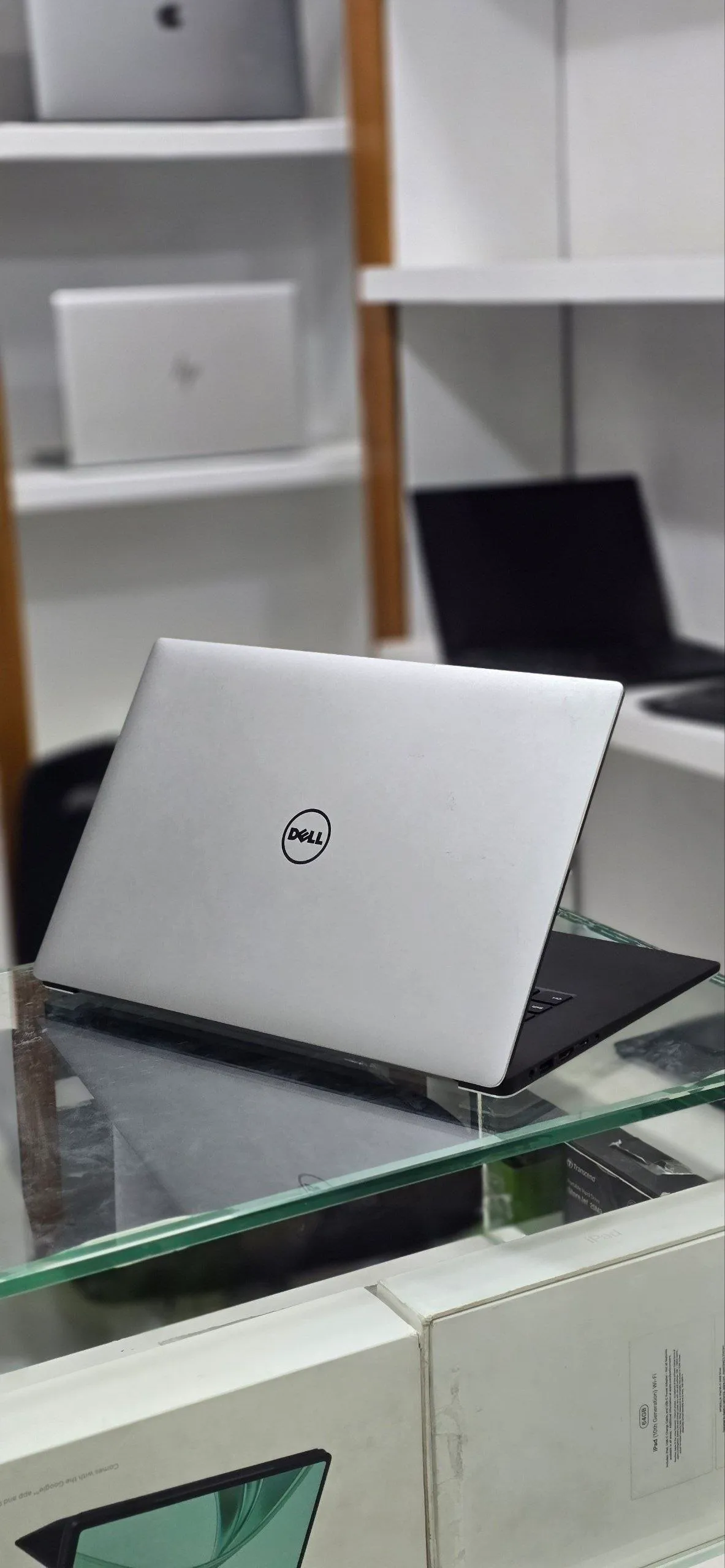 Dell Precision 5530 i7 Laptop – photo 4