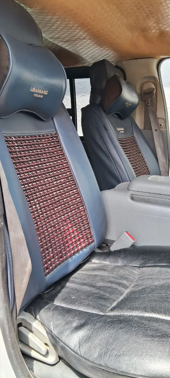 Toyota Hiace 2007 Automatic Van – photo 6