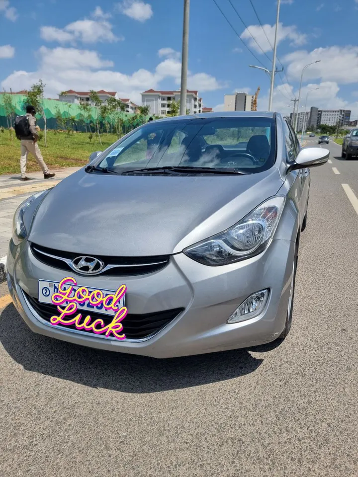 Hyundai Elantra 2013 Automatic – photo 3