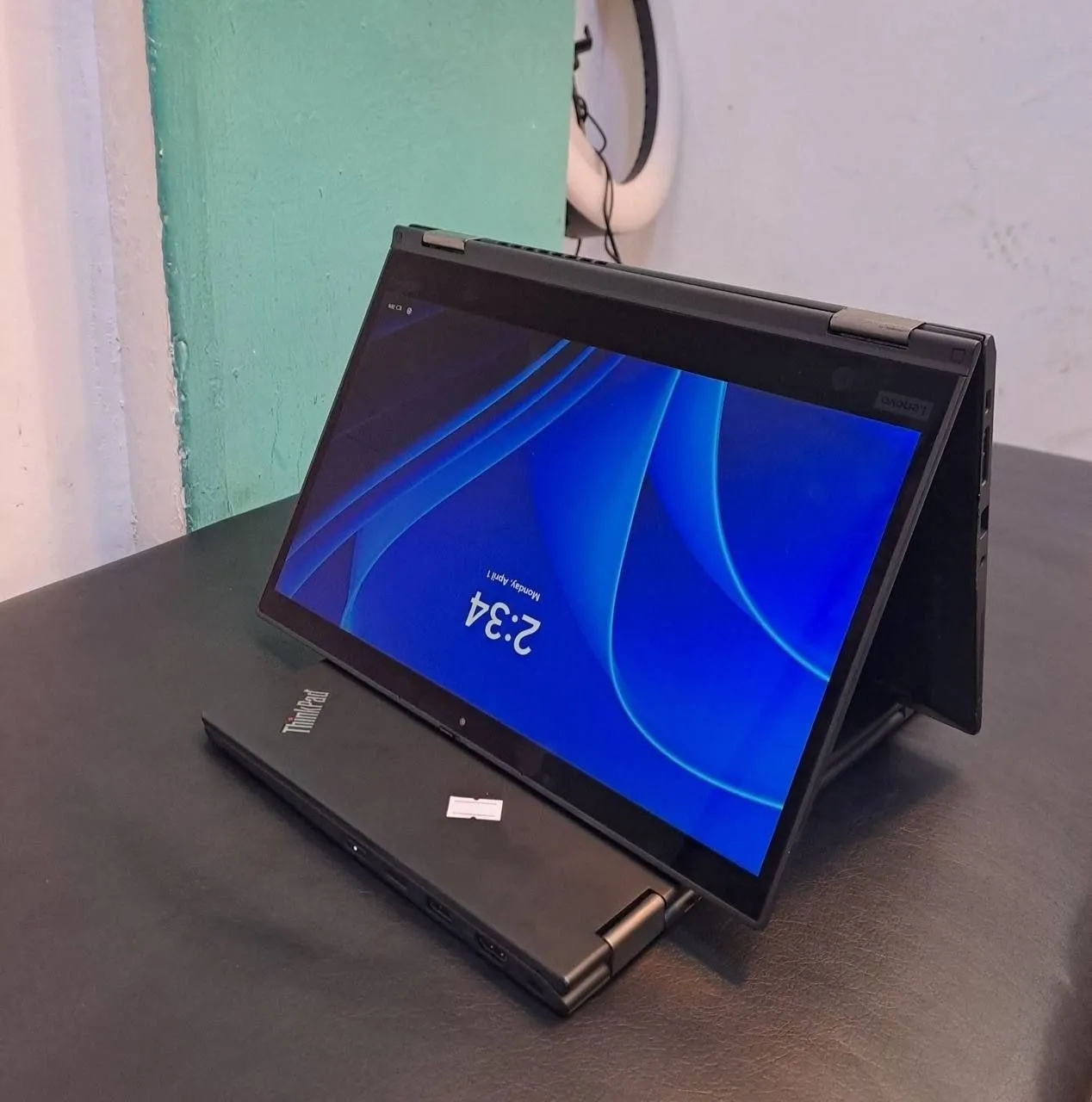 Lenovo ThinkPad Yoga X390 Convertible – photo 3