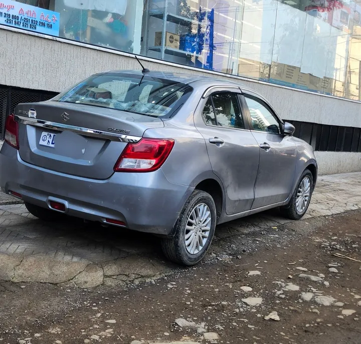 Suzuki Dzire 2021 Automatic – photo 4