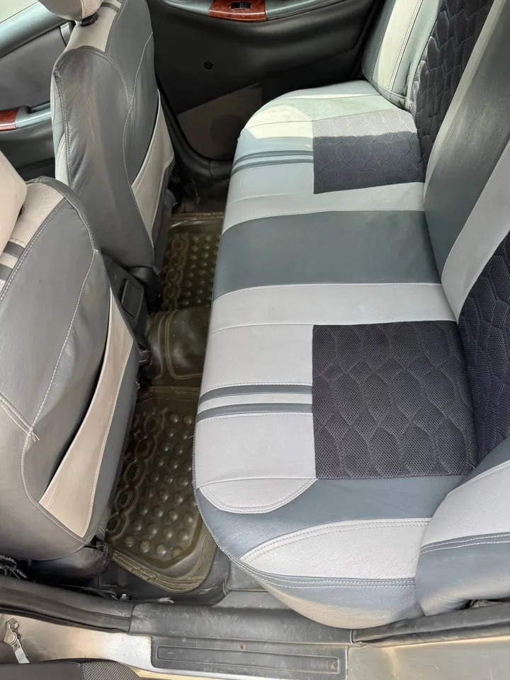 2005 Toyota Corolla Executive Manual – photo 7