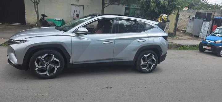 Hyundai Tucson 2022 Silver SUV – photo 8