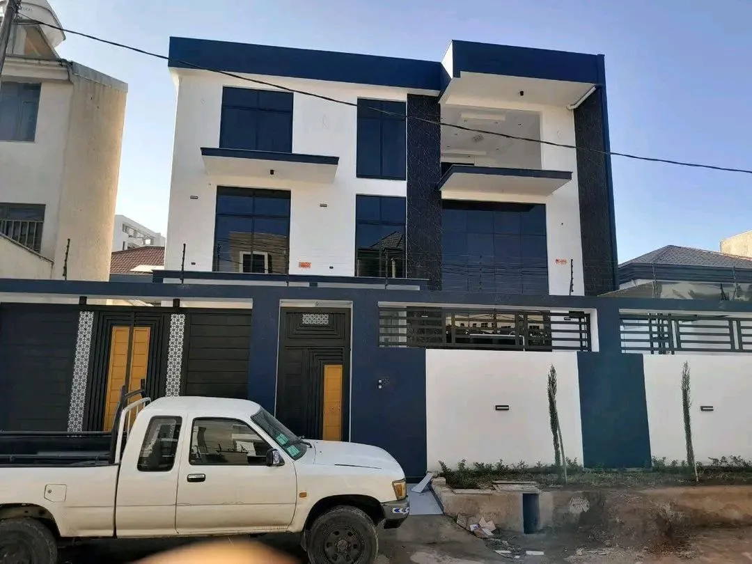 Modern B+G+2 House in Ayat Zone – photo 3