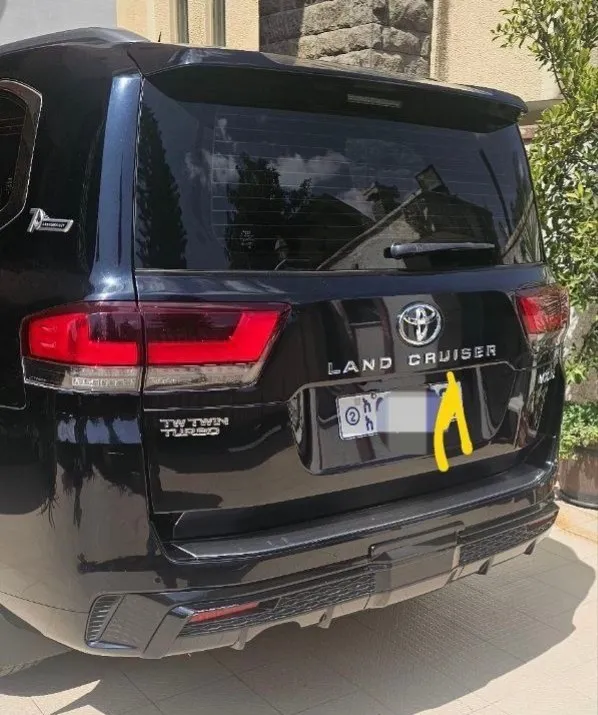 Toyota Land Cruiser VXR 2022 – photo 6