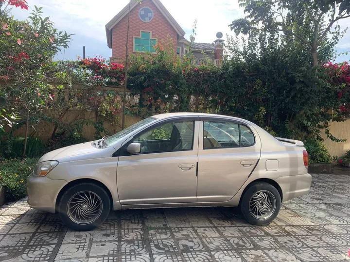 Toyota Platz 2005 Automatic – photo 3